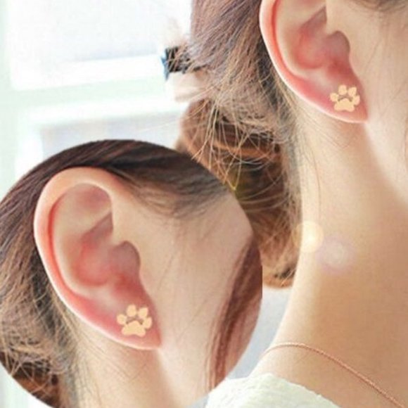 NEW ~ DOG PAW 🐾 STUD EARRINGS - Picture 2 of 5